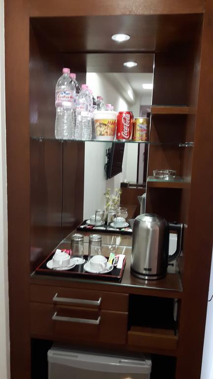 City Star Hotel Yangon Room photo
