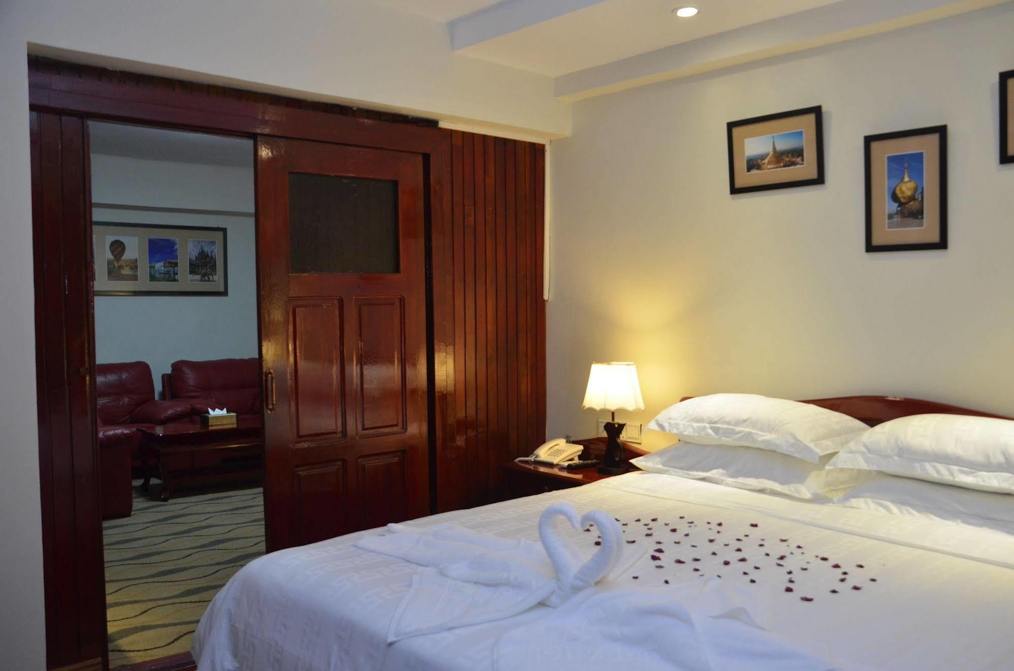 City Star Hotel Yangon Exterior photo